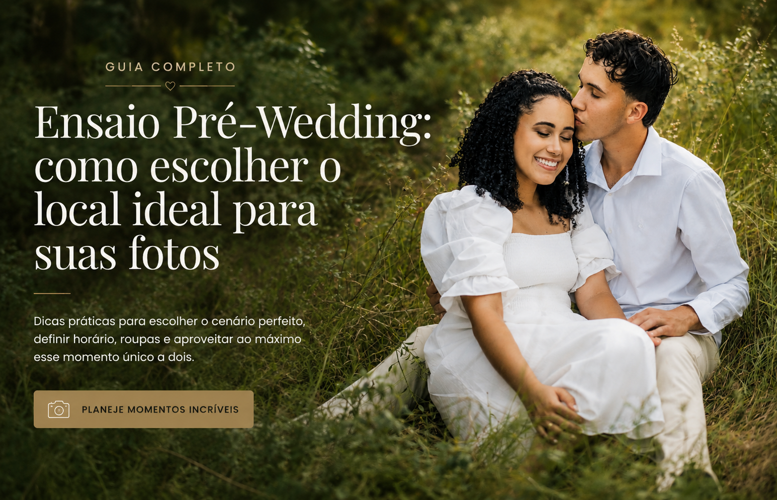 Casal durante ensaio pré-wedding em meio à natureza